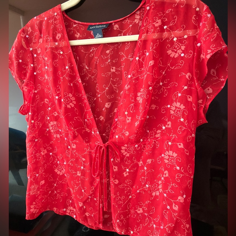 90s Vintage Ann Taylor Red Floral Tie-Front Cover Shirt